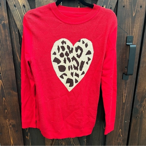 Charming Heart Sweater- Size S/M - Picture 1 of 3